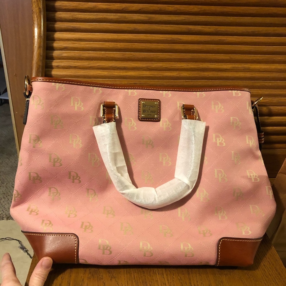 Dooney & Bourke Chelsea handbag